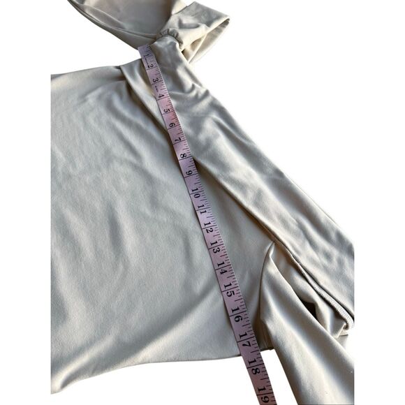 Abercrombie & Fitch Soft Collection Cream Long-Sleeve Off-The-Shoulder Top - Picture 5 of 8